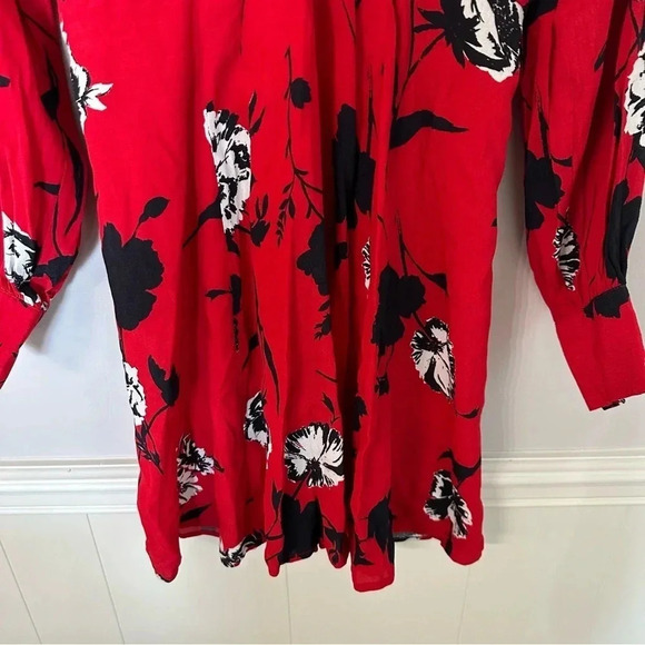 Yumi Kim Shore Thing Dress Long Sleeve V-Neck Floral Print Flowy Dress Sz S NWT - Picture 4 of 11